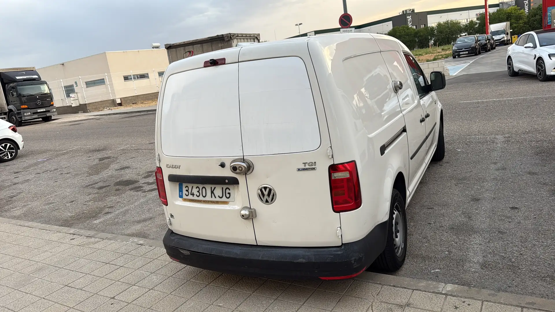 Volkswagen Caddy Furgón PRO 1.6 Bifuel sin pta. - 1