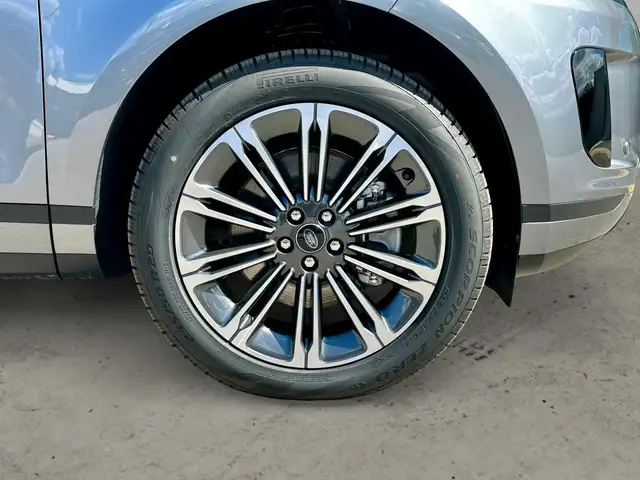 Land Rover Range Rover Evoque view 9