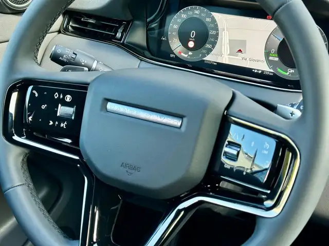 Land Rover Range Rover Evoque view 10