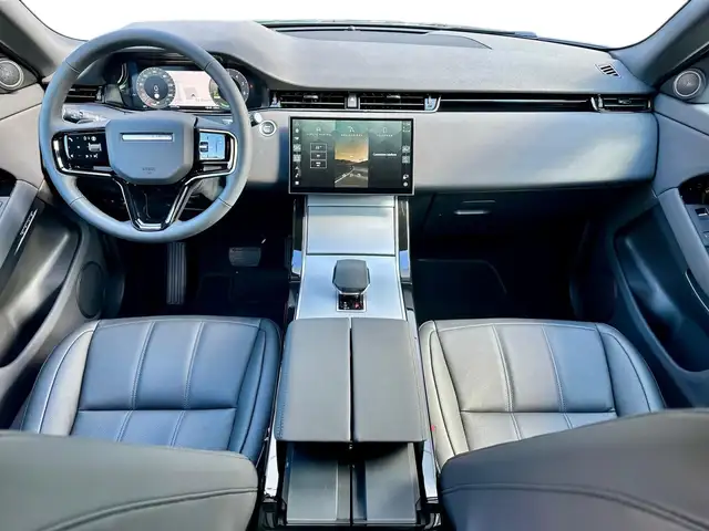 Land Rover Range Rover Evoque view 4