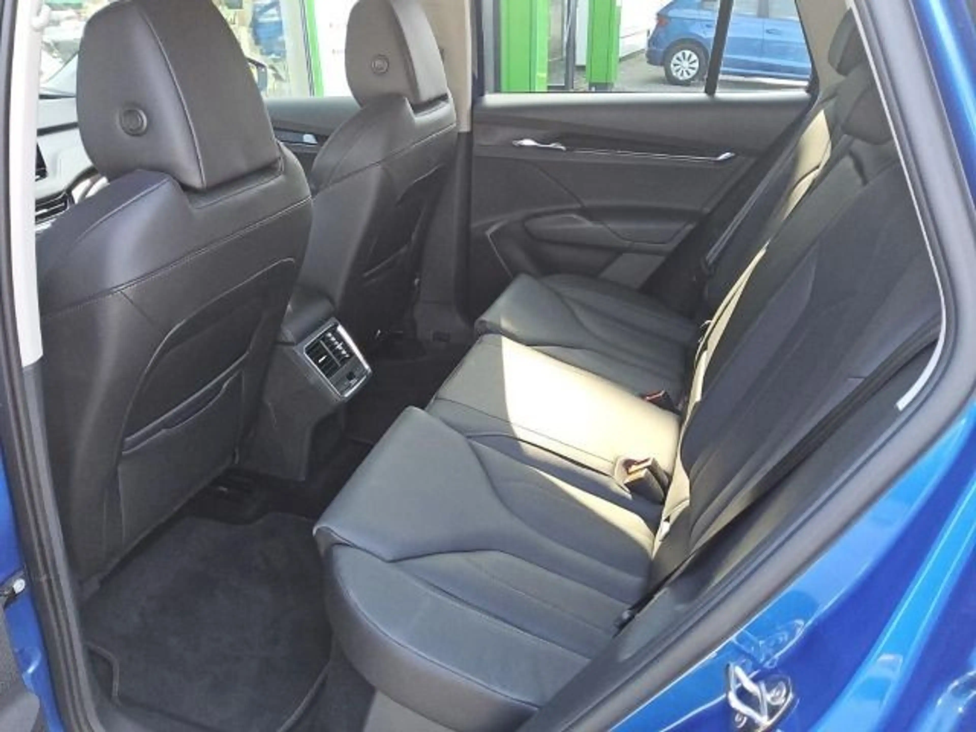 Skoda Enyaq iV 80 Suite HeadUp/Matrix/ACC — photo 8