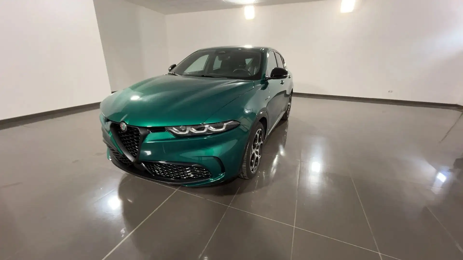Alfa Romeo Tonale Tonale 1.6 MJET Veloce 130CV TCT6 Verde - 1