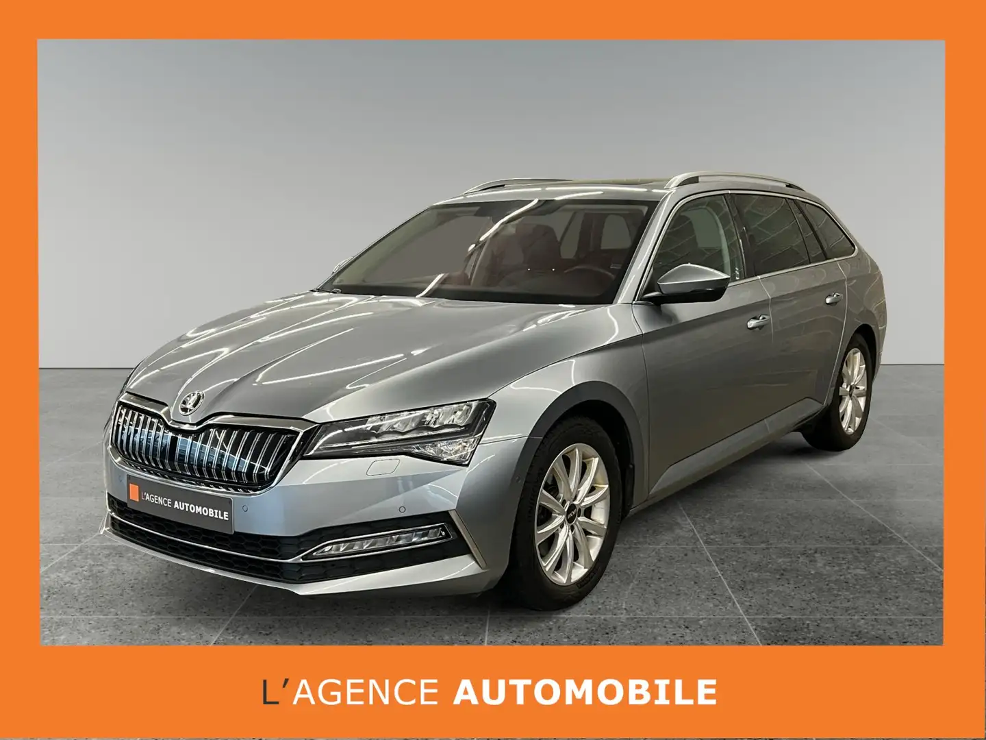 Skoda Superb Combi PHEV 1.4 TSI Style DSG -PANO-GAR 12 A 48 M- Grijs - 1