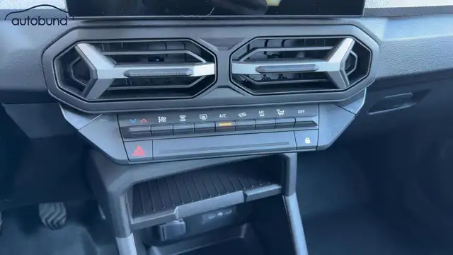 Dacia Duster view 13