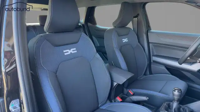 Dacia Duster view 6