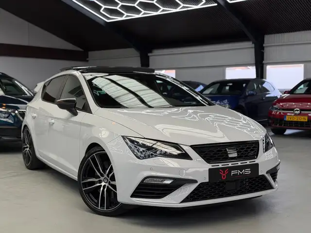 SEAT Leon 2.0 TSI CUPRA 300 Panorama CarPlay