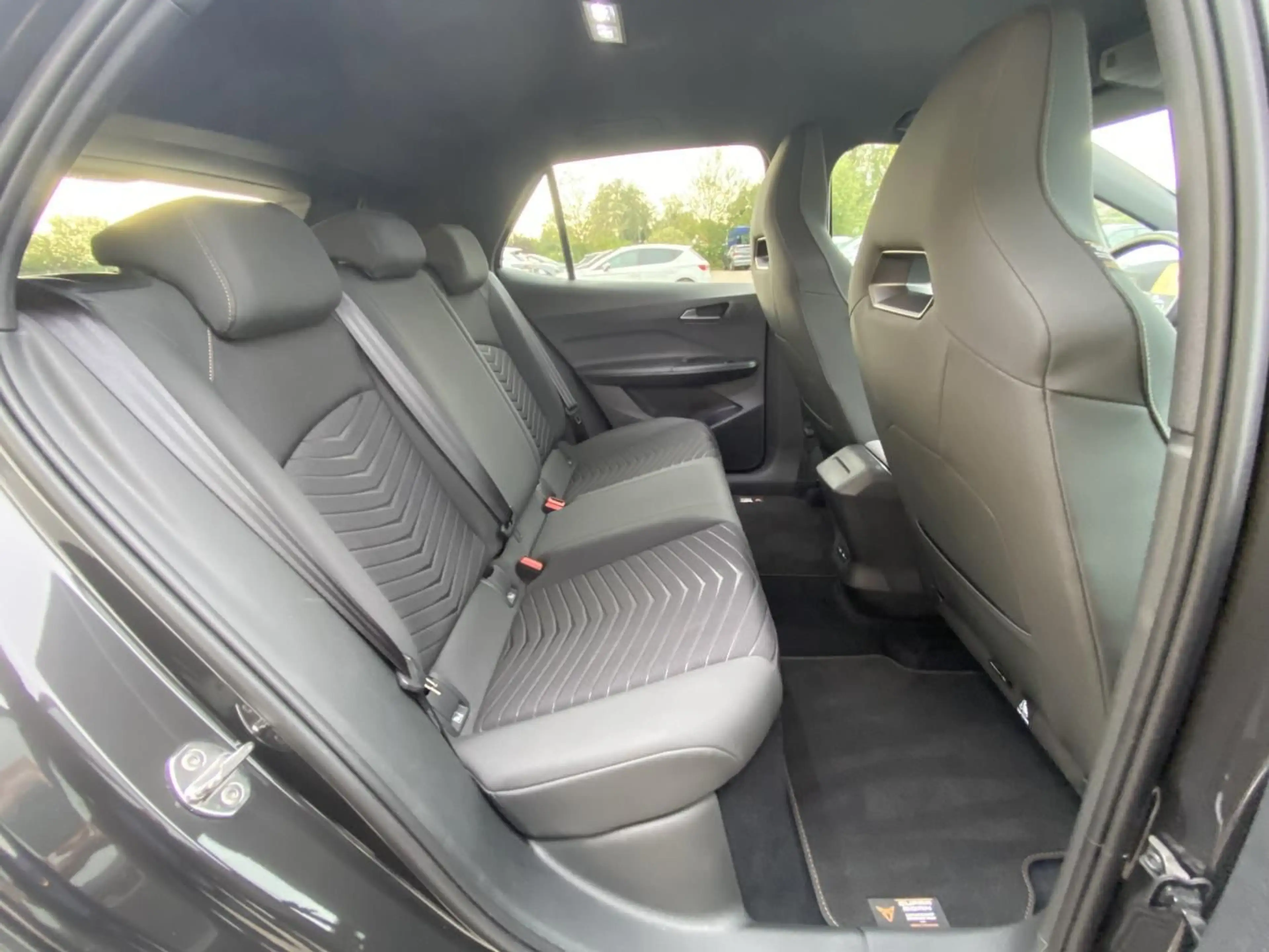 CUPRA Born e-Boost 170 kW 62 kWh SUPERSPORTLENKRAD+360 — photo 15