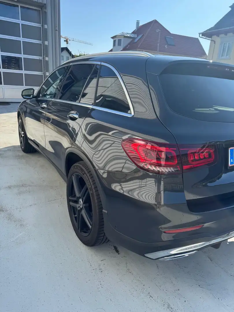 Mercedes-Benz GLC 400 d 4MATIC Aut. Schwarz - 2