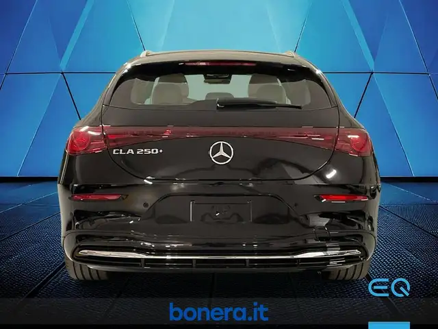 Mercedes-Benz Cla view 6