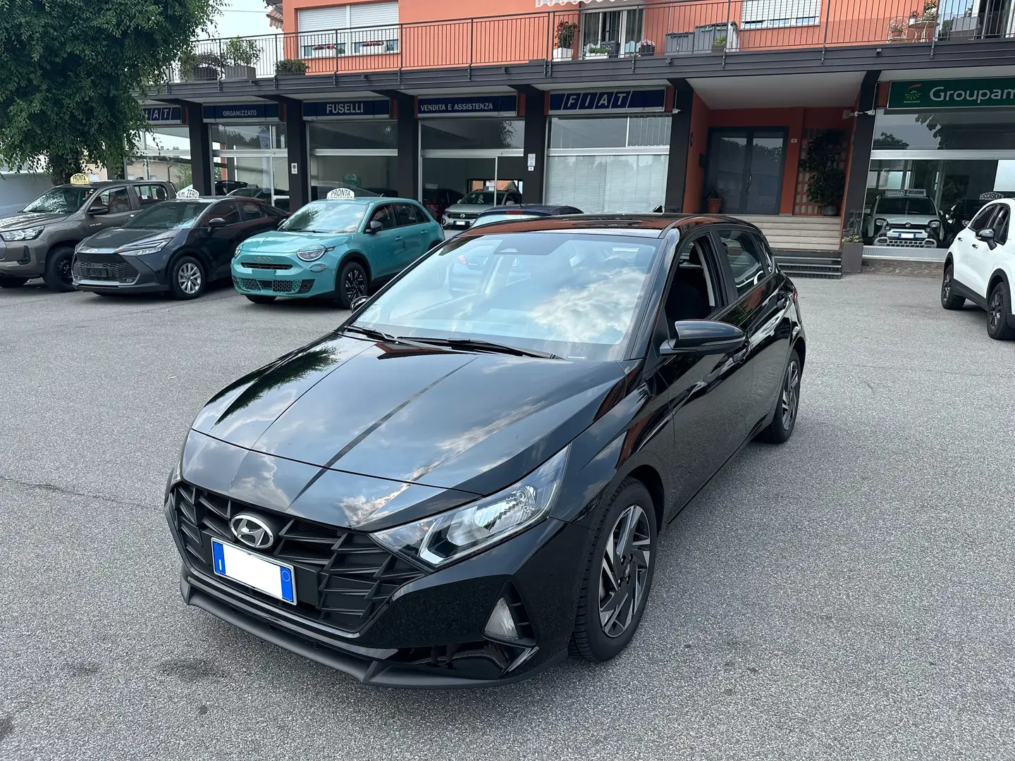 Hyundai i20 1.2 MPI MT ConnectLine Nero - 1