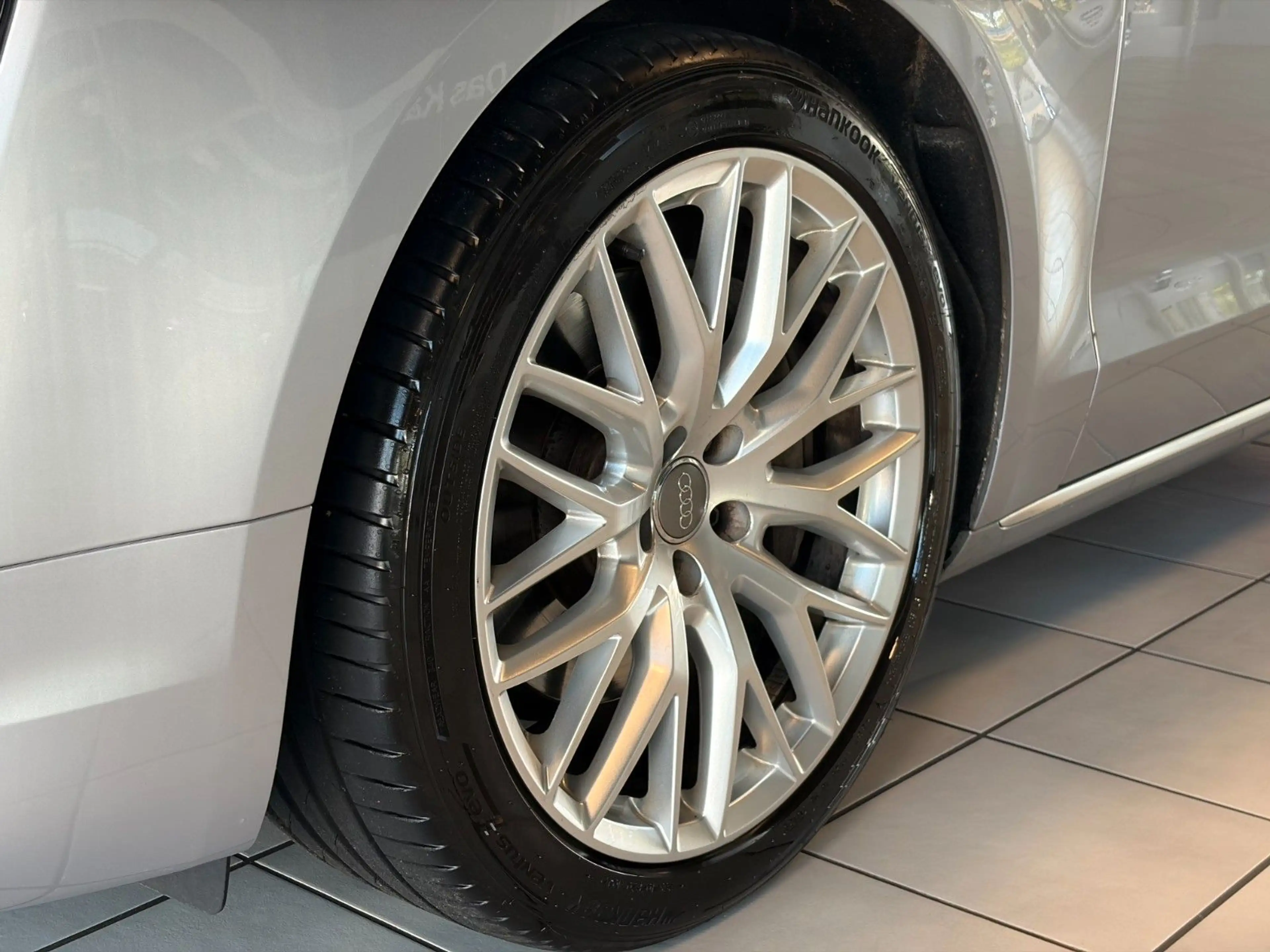 Audi A8 3.0 TDI quattro · Massage · ACC ·Matrix· Pano — photo 10