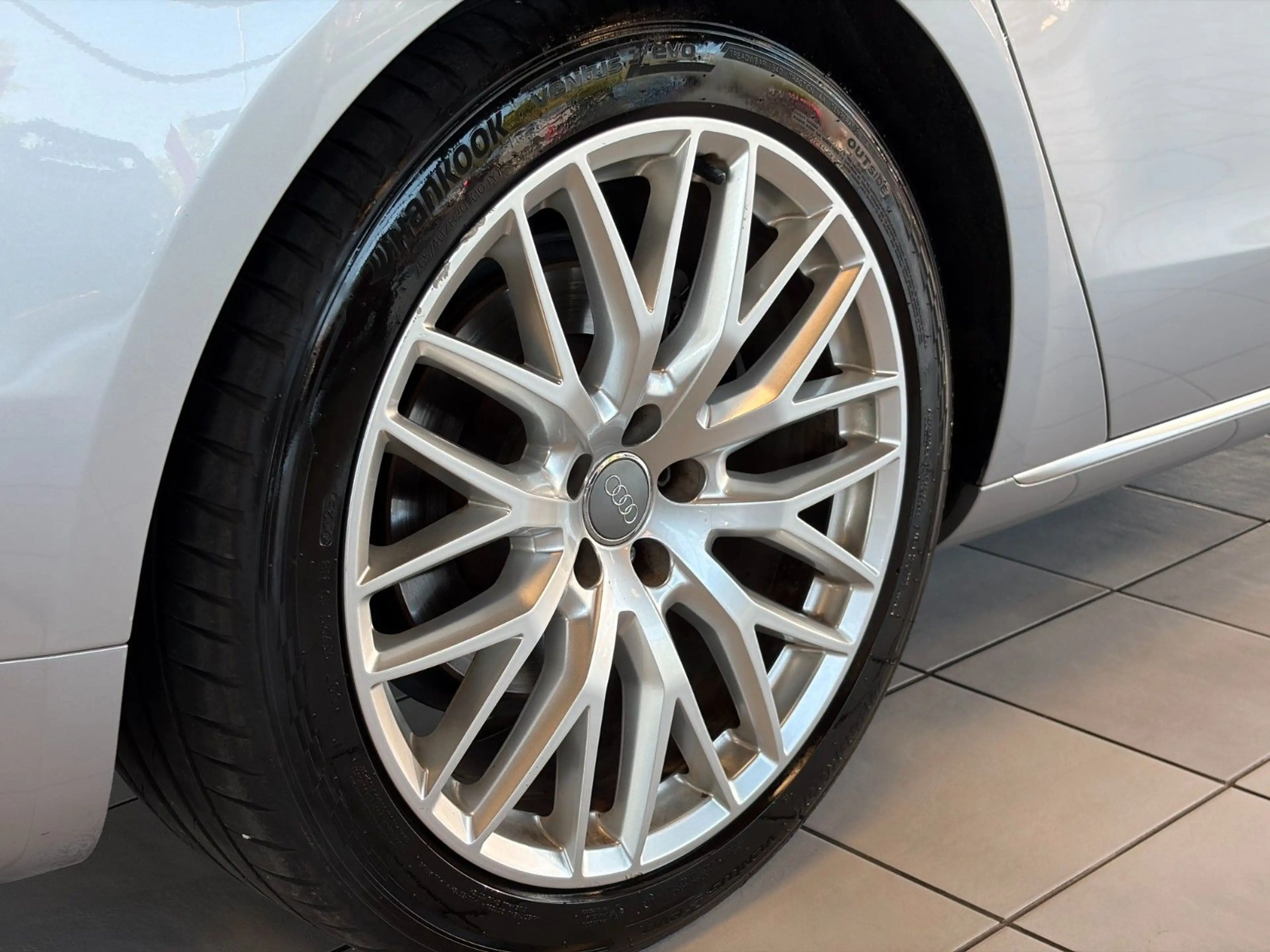 Audi A8 3.0 TDI quattro · Massage · ACC ·Matrix· Pano — photo 12
