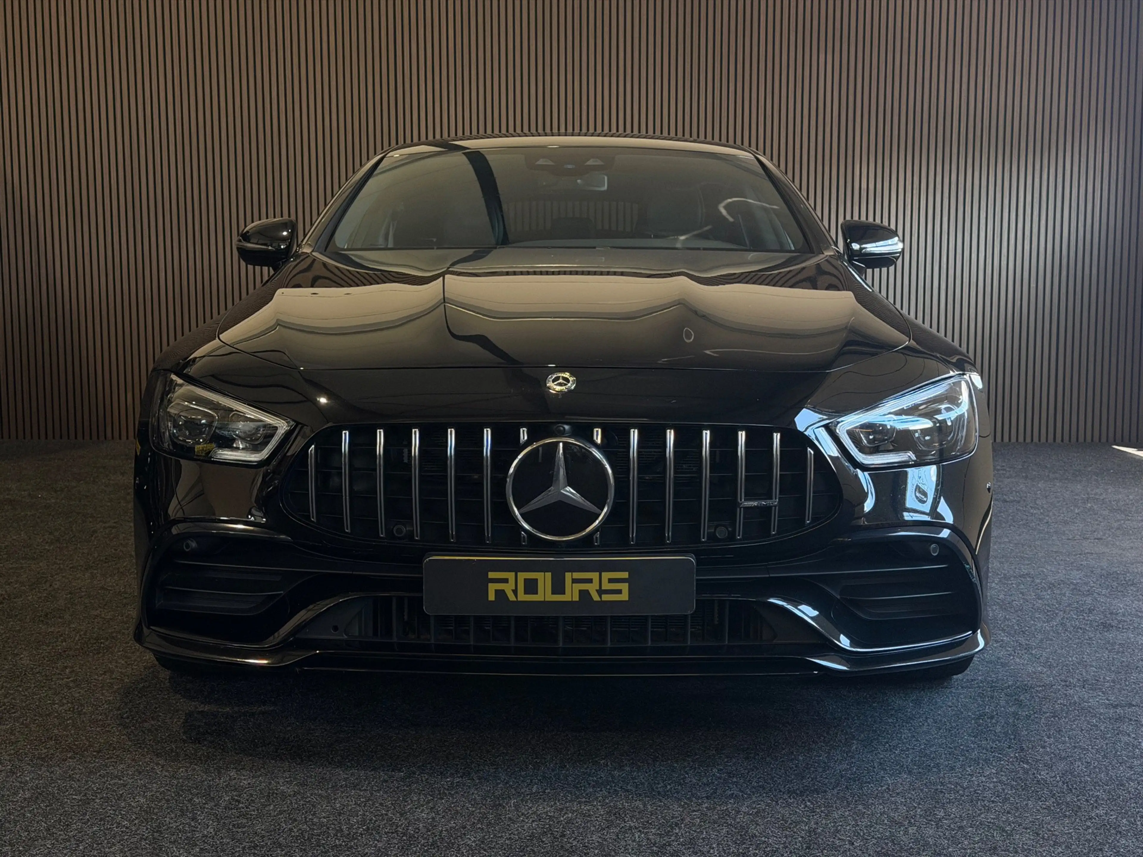 Mercedes-Benz AMG GT 4-Door Coupe AMG 43 4MATIC+ Premium Plus — photo 2