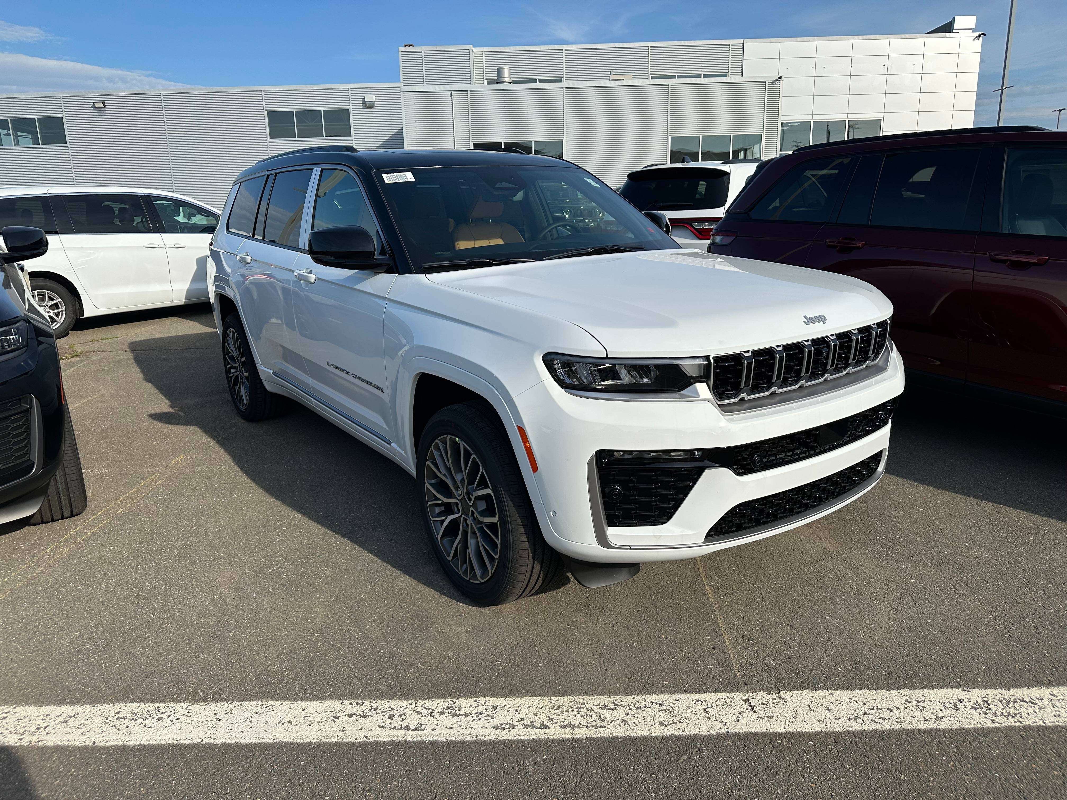 2026 Jeep Grand Cherokee L SUMMIT! 6 SEATER MOONROOF 0%