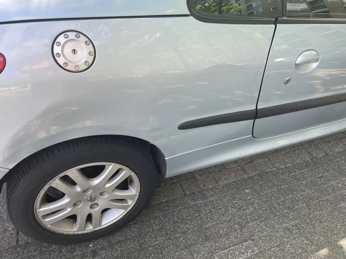 Peugeot 206 1.6-16V Grijs - 2