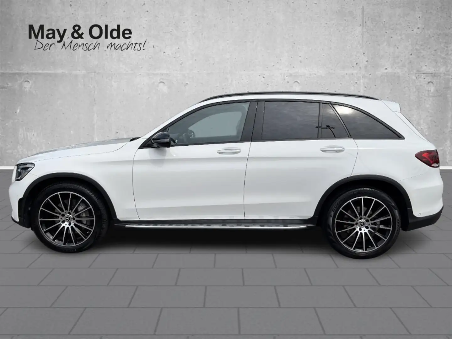 Mercedes-Benz GLC 300 d 4Matic 9G-Tronic AMG LED Navi AHK Pano Weiß - 2