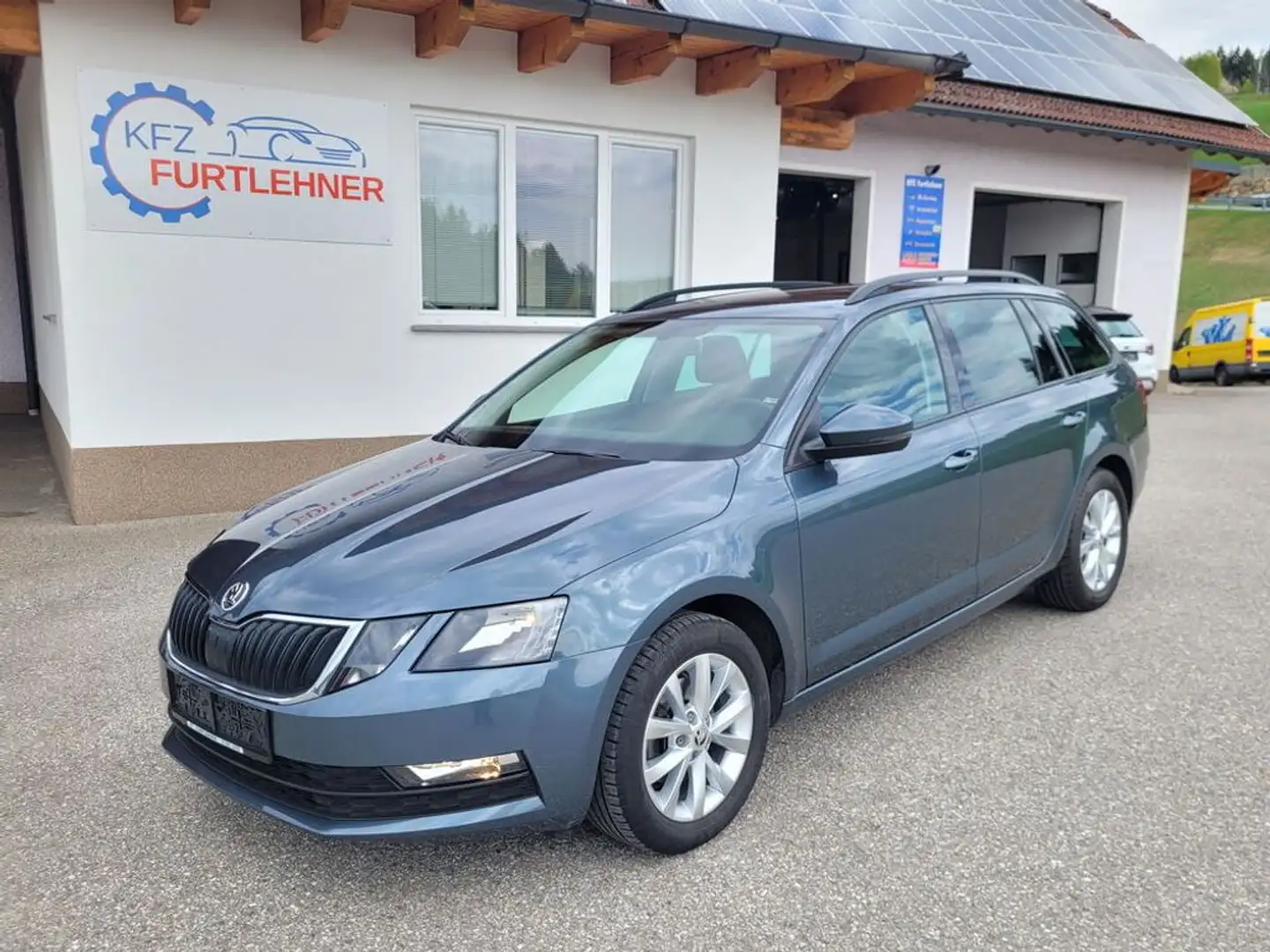 Skoda Octavia Combi Ambition Limited TDI DSG Grau - 1