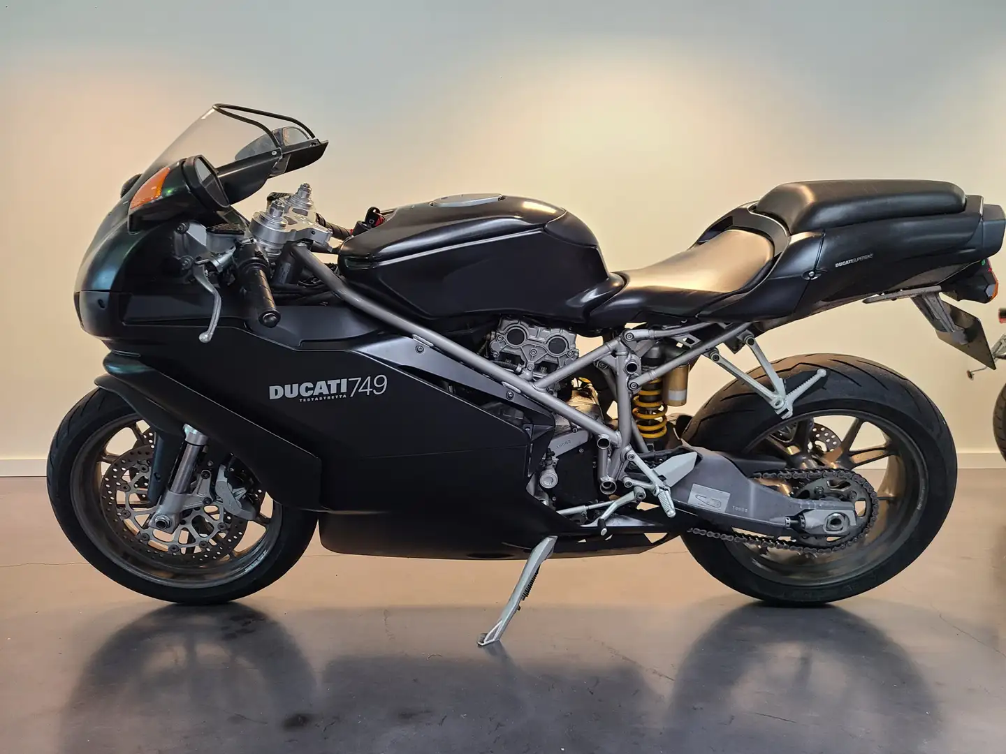 Ducati 749 - 2