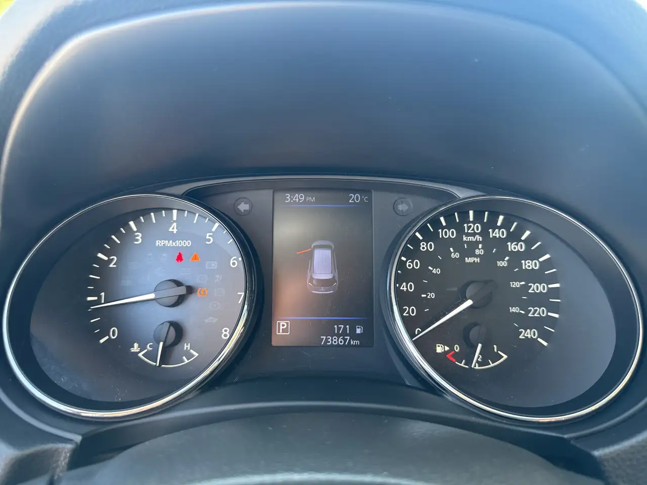 Nissan Rogue снимка Nissan Rogue