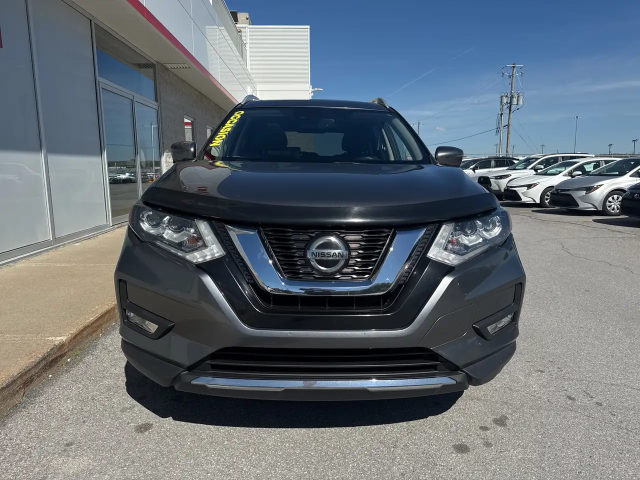 Nissan Rogue снимка Nissan Rogue