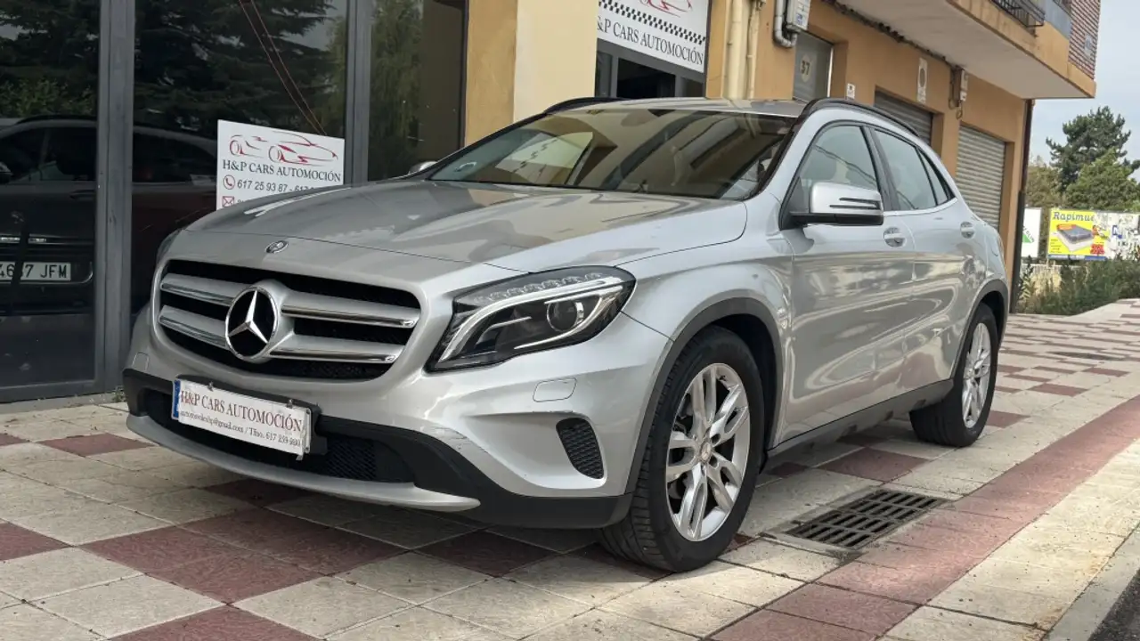 Mercedes-Benz GLA 200