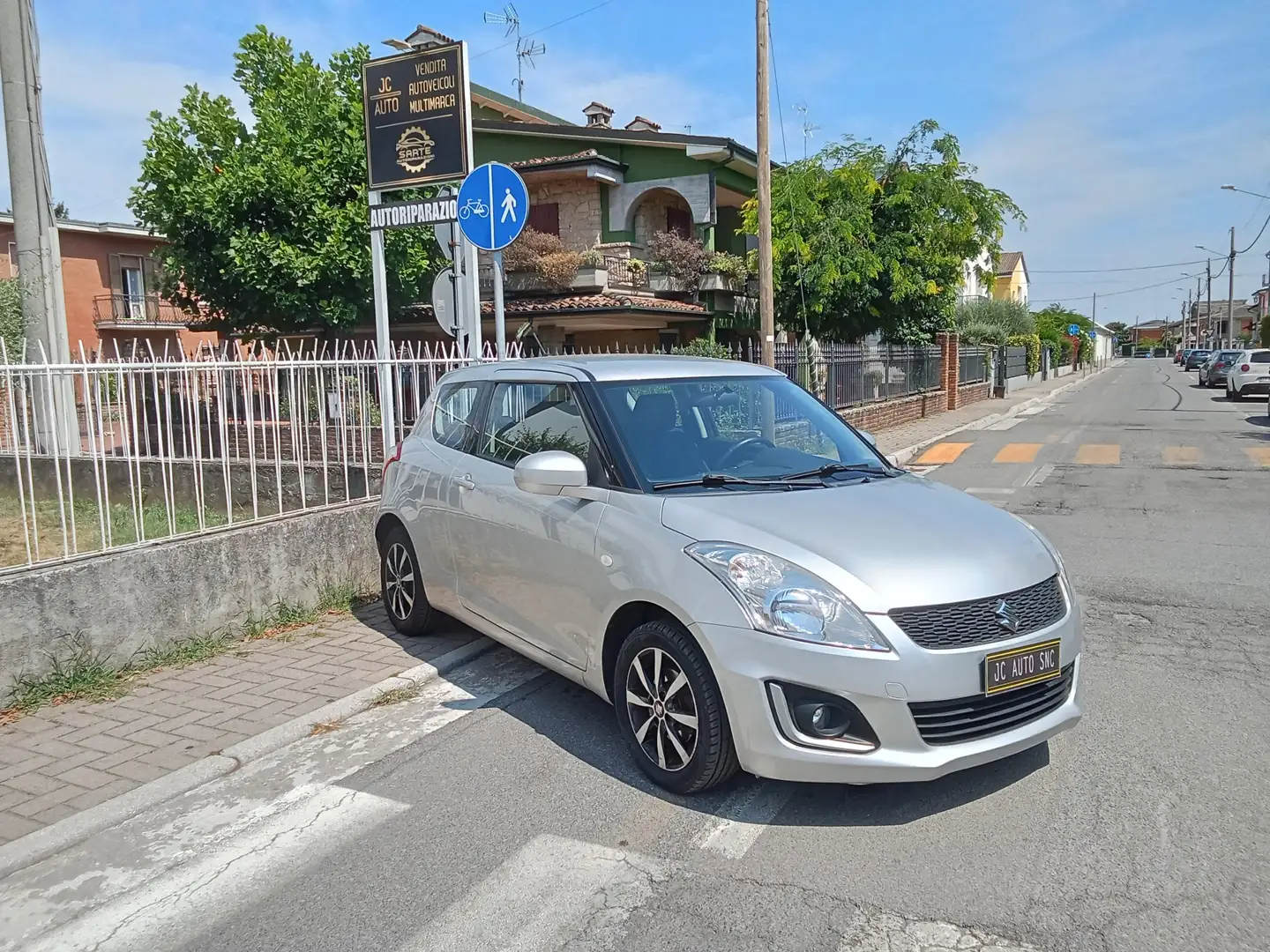Suzuki Swift Swift V 2013 3p 1.2 NEOP. PARI AL NUOVO Argento - 1