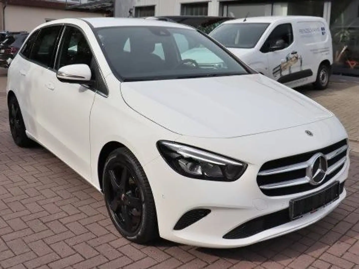 Mercedes-Benz B 200 Progressive, DCT 7 Gang, Navi, AHK abnehmbar... Weiß - 2