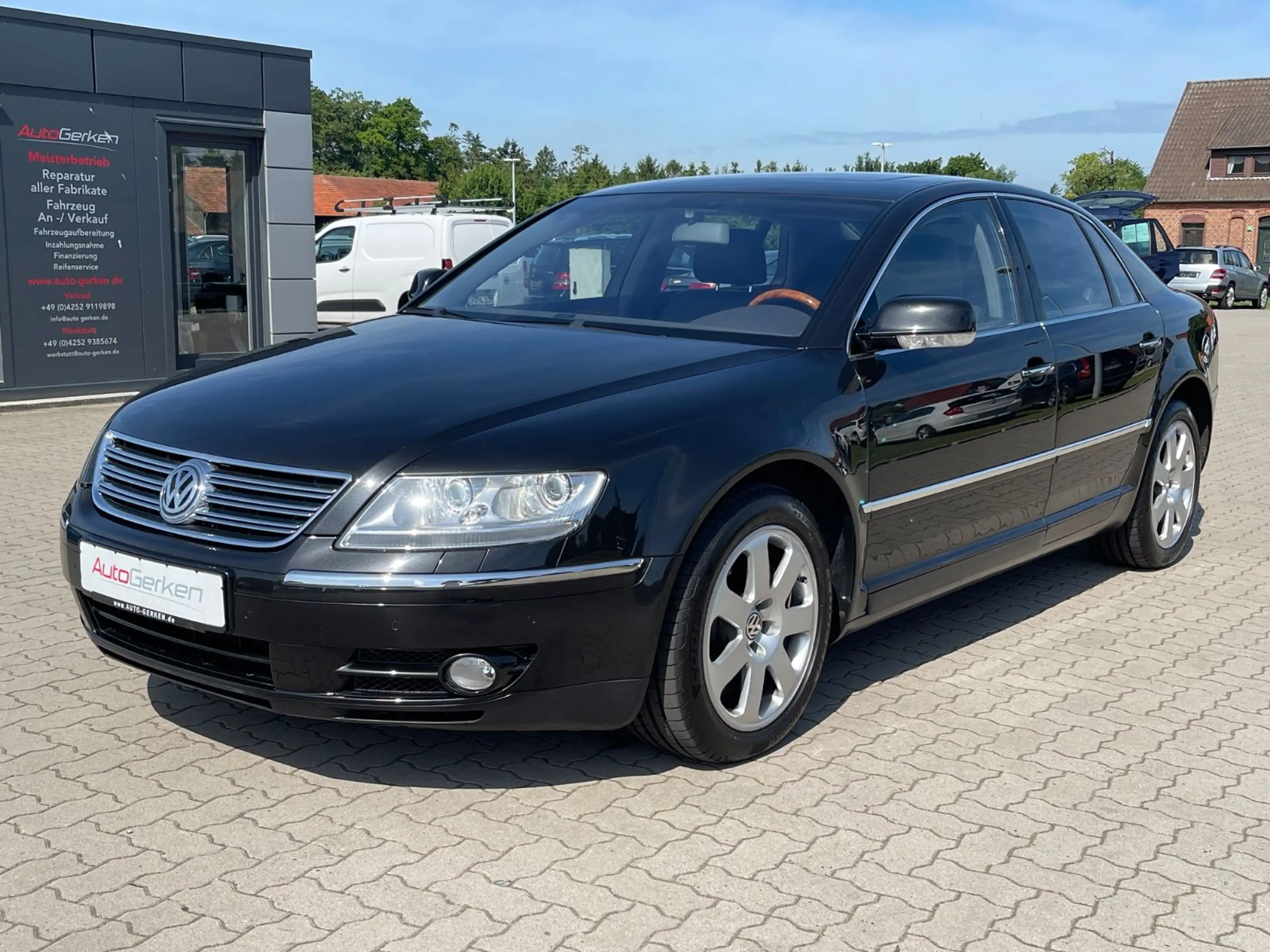 Volkswagen Phaeton V8 4Motion 2HD 18 Zoll 5-Sitzer — photo 2