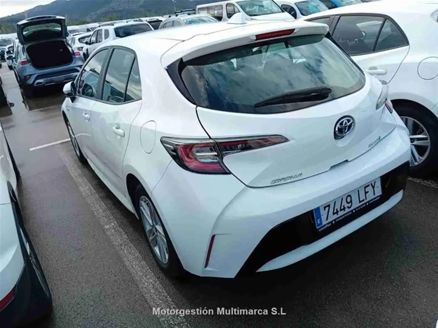 Toyota Corolla 1.8 125H ACTIVE E-CVT - 2