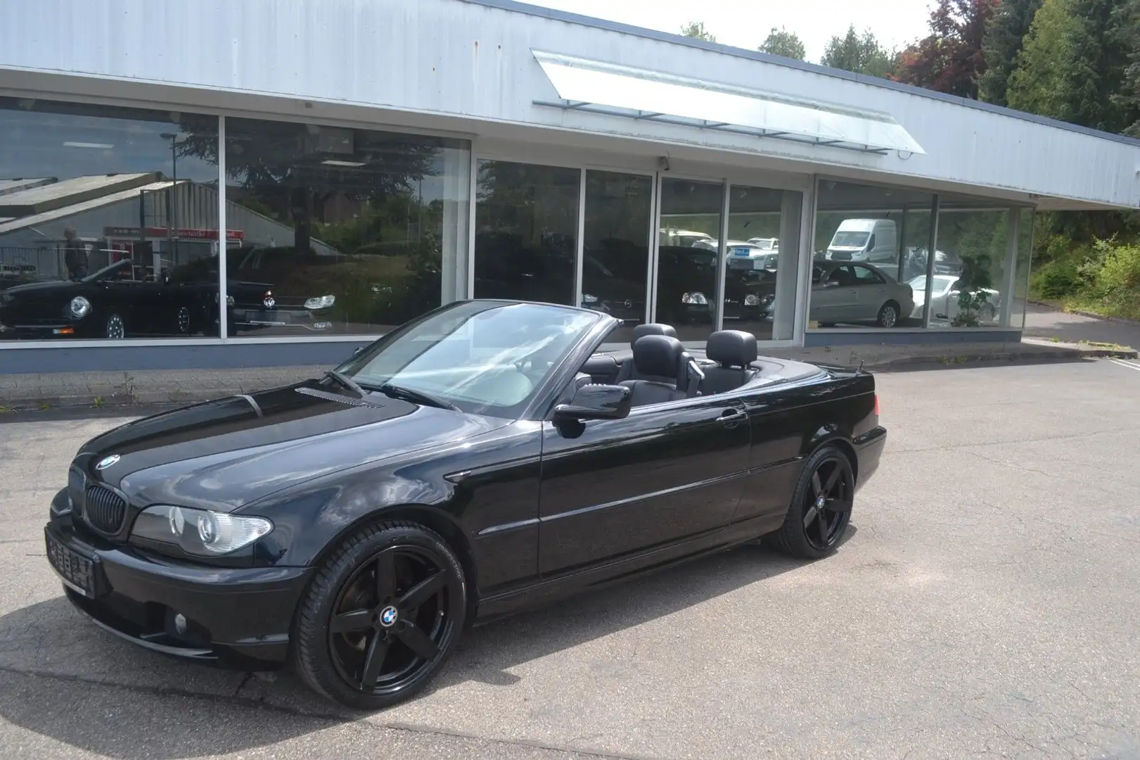 BMW 318 Baureihe 3 Cabrio 318 Ci Schwarz - 1