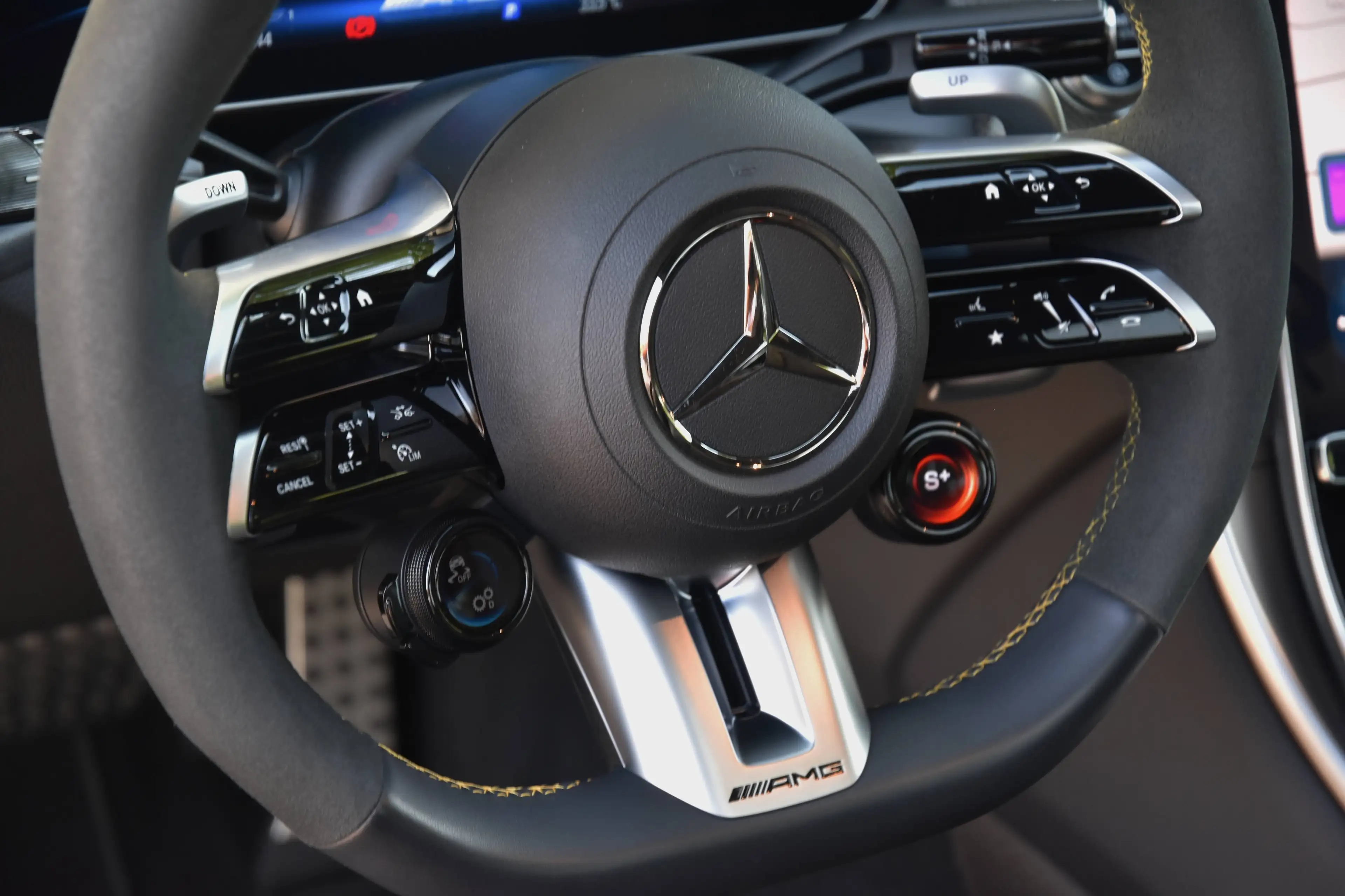 Mercedes-Benz GLC 43 AMG S *** LIKE NEW / FULL OPTION / 1HD *** — photo 11