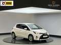 Toyota Yaris 1.5 Hybrid Comfort Automaat | LM Velgen |Cam achte Wit - thumbnail 1