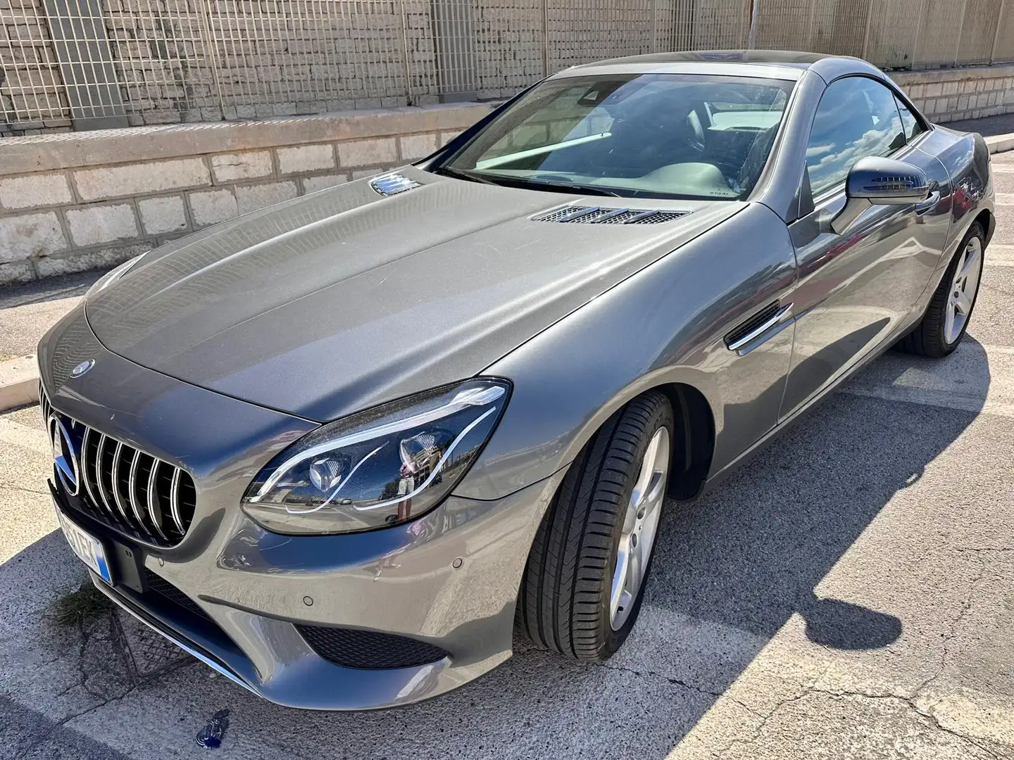 Mercedes-Benz SLC 200 SLC 200 AMG Line auto Grau - 1