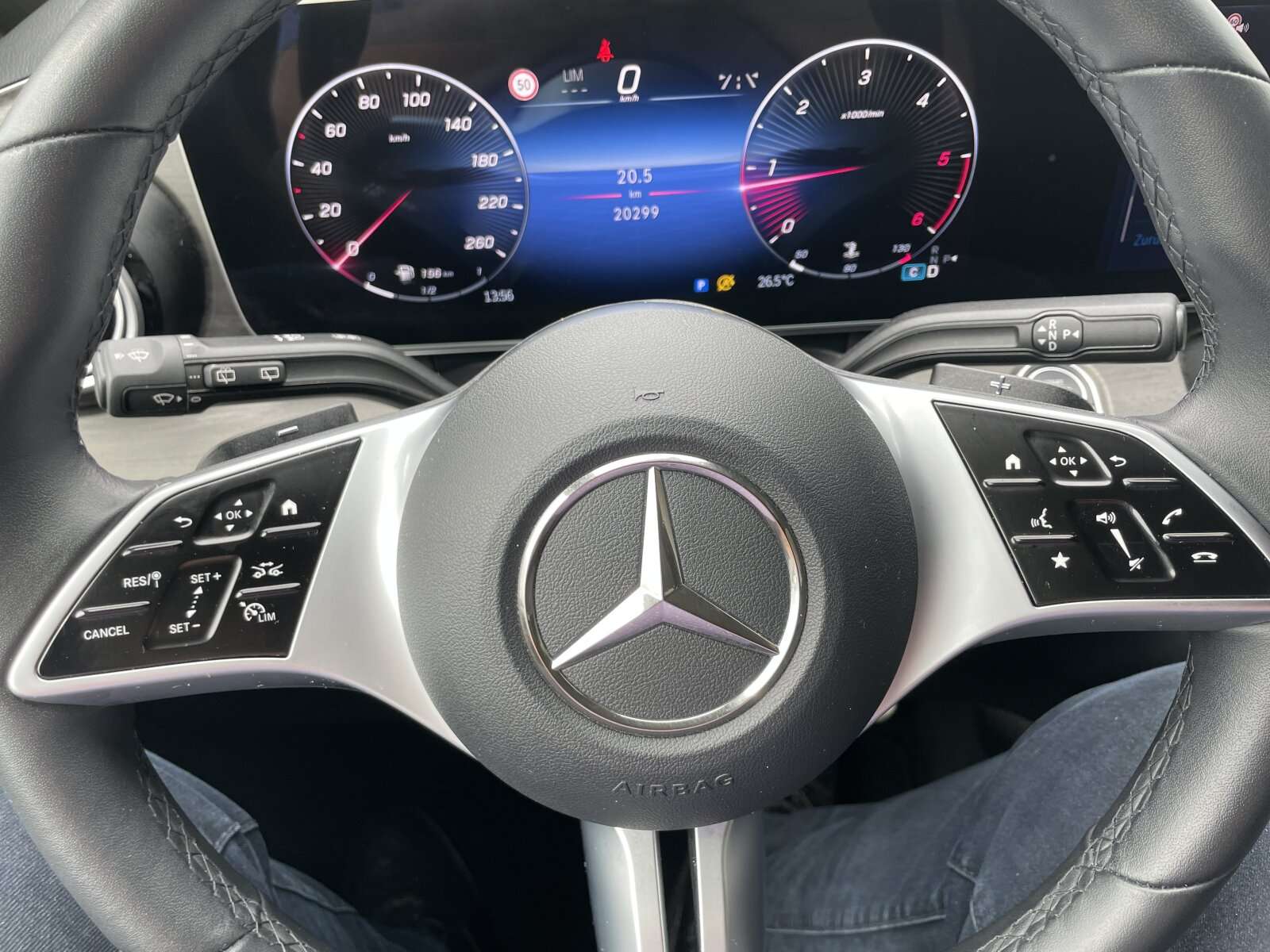 Mercedes-Benz V 220