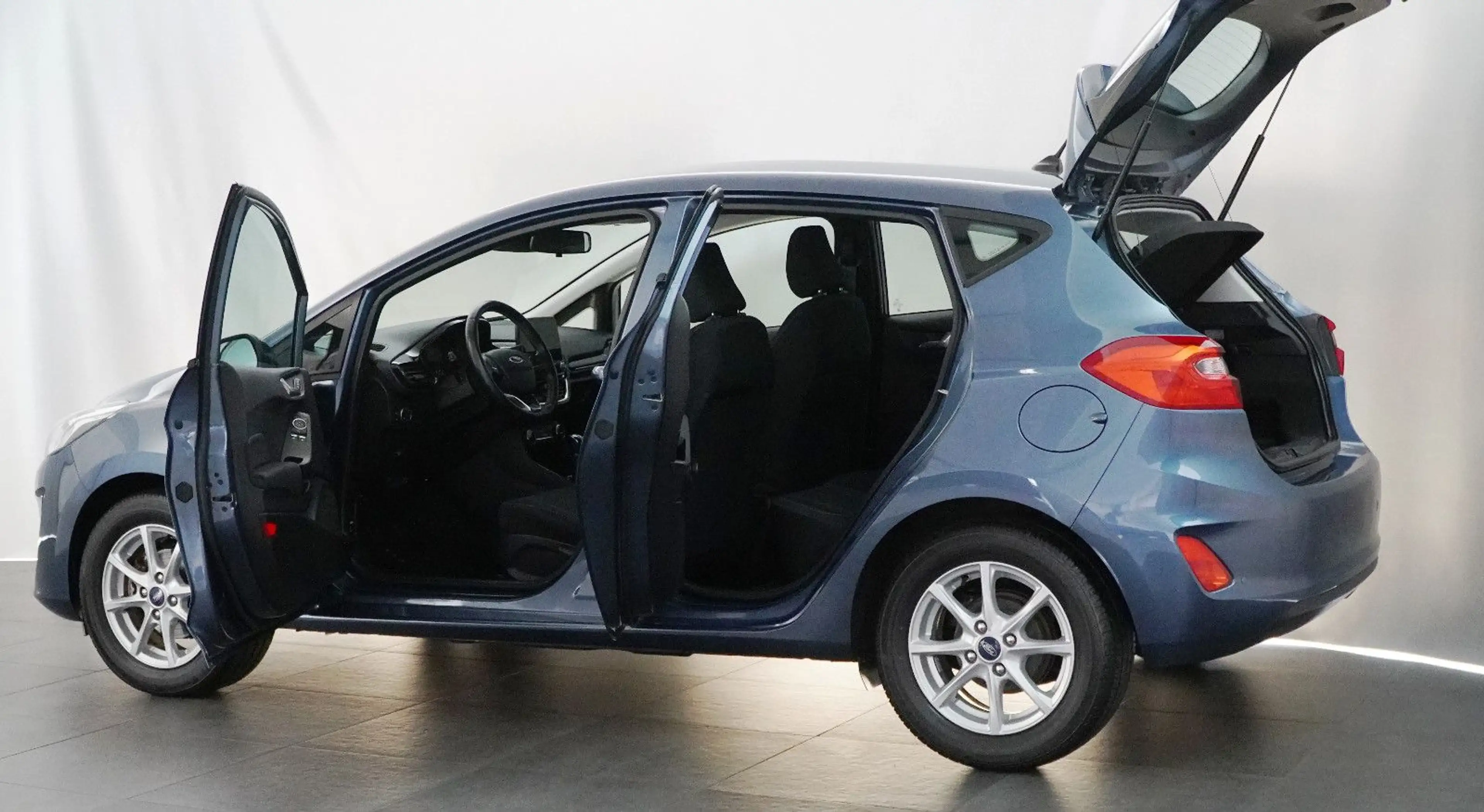 Ford Fiesta Cool & Connect mit Lenkradheizung! — photo 4