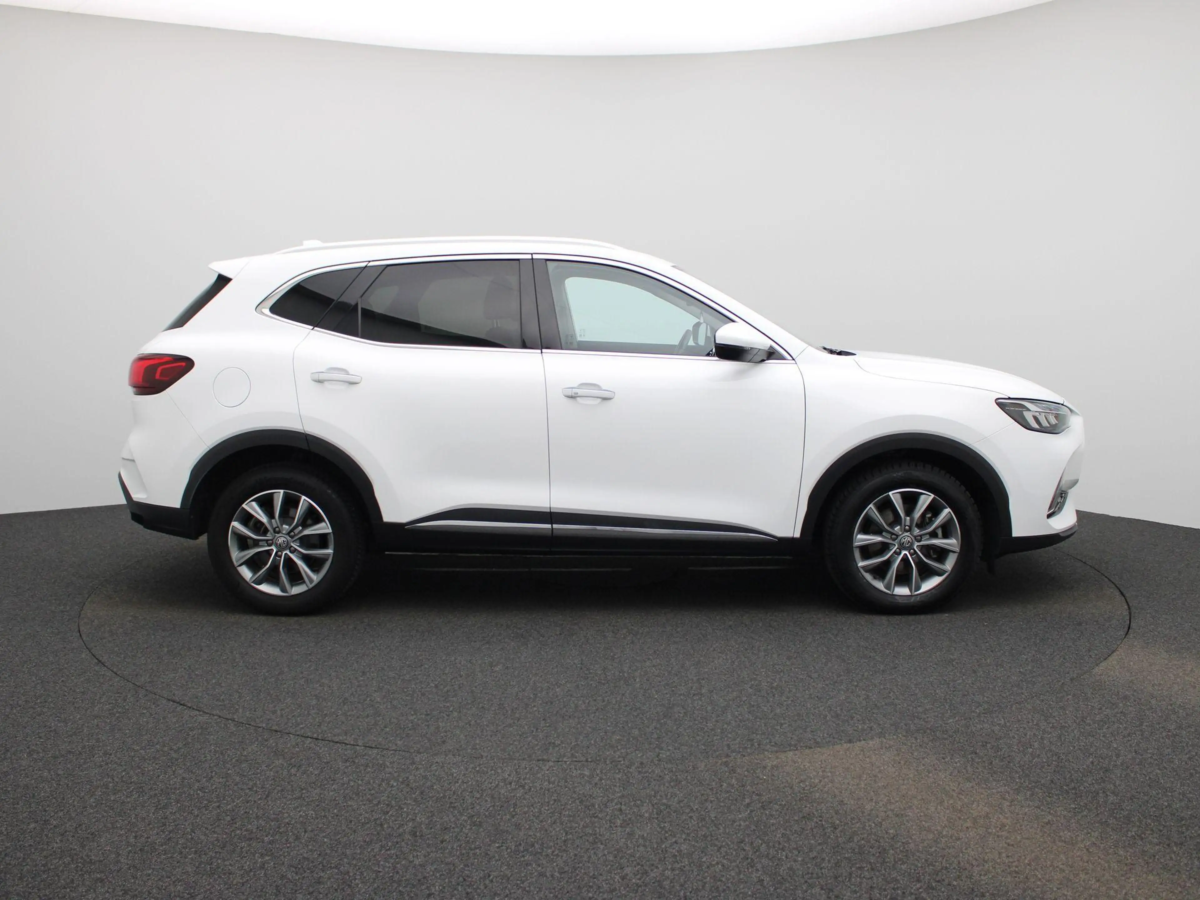 MG EHS 1.5 TGDI PHEV Aut. Comfort | Navi | CarPlay | Came — photo 6