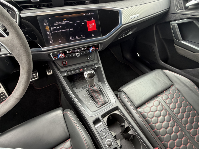 Audi RS Q3 Sportback TFSI Pano.dak Carplay Pano.dak Trekhaak — photo 37