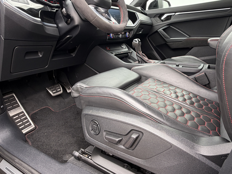 Audi RS Q3 Sportback TFSI Pano.dak Carplay Pano.dak Trekhaak — photo 27