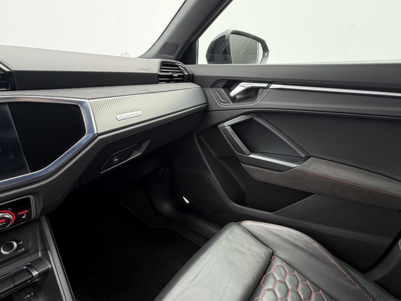 Audi RS Q3 Sportback TFSI Pano.dak Carplay Pano.dak Trekhaak — photo 29