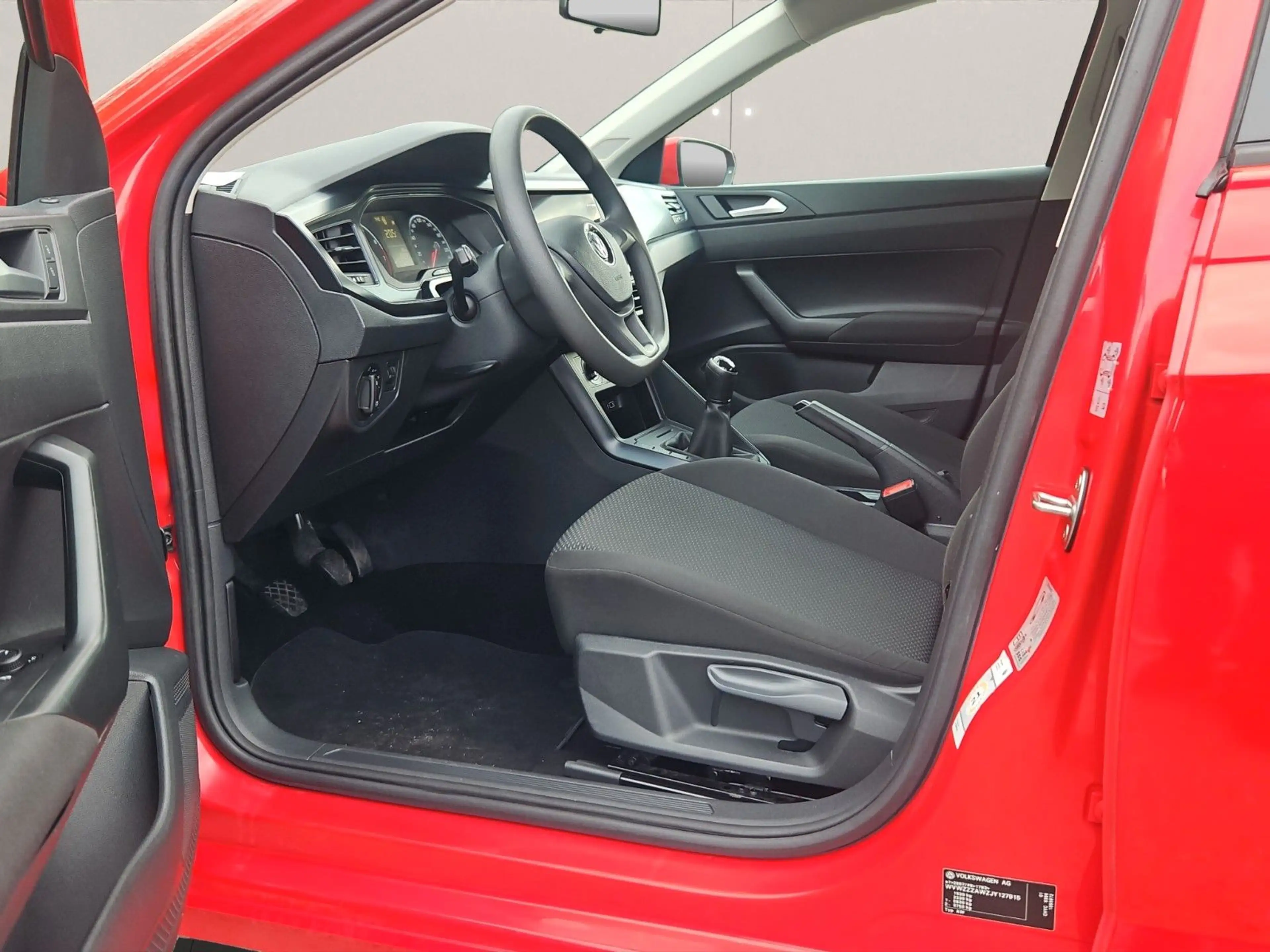 Volkswagen Polo 1.0 KLIMA*LED*TÜV NEU*GARANTIE*2.HAND* — photo 9