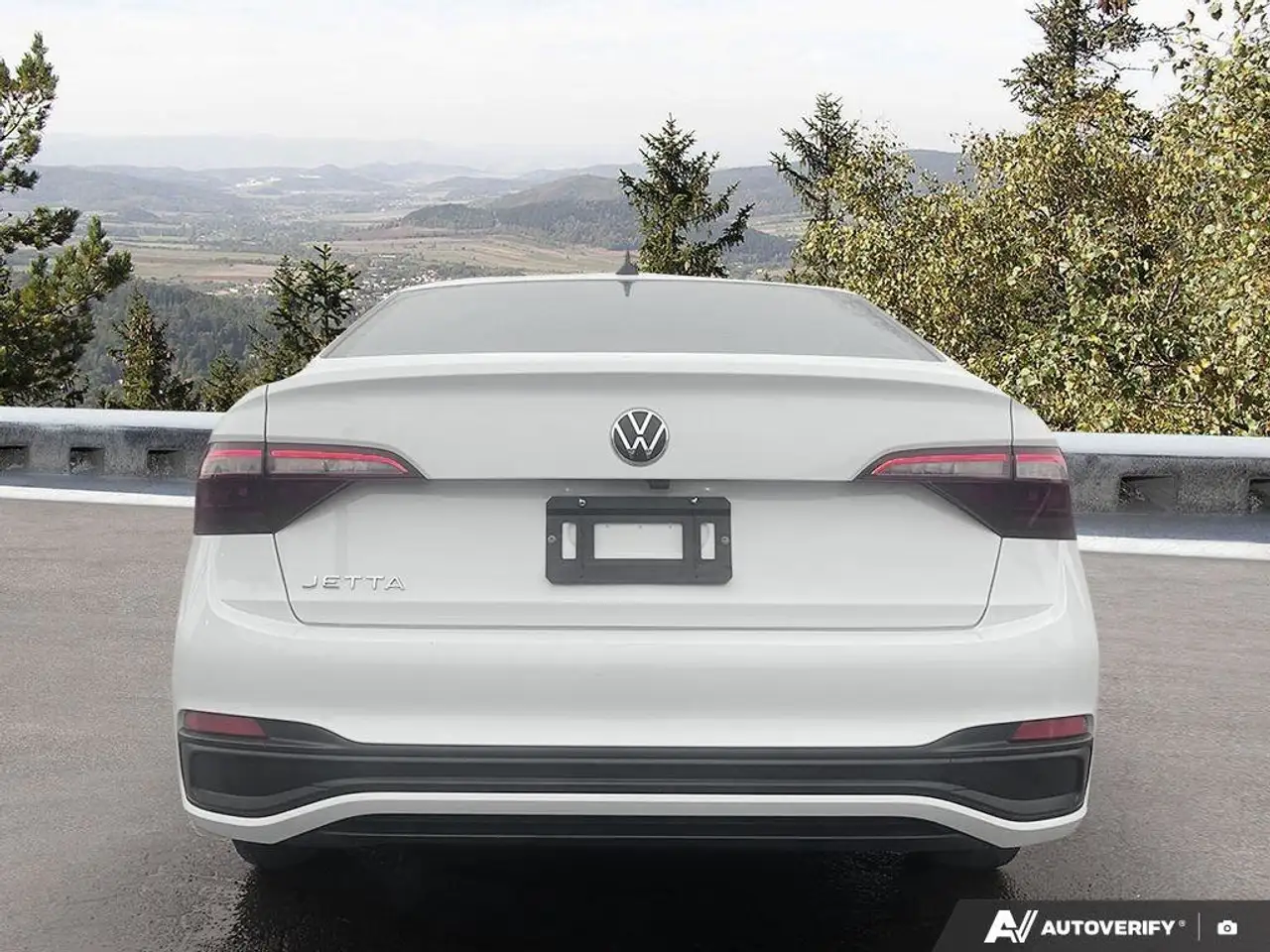Volkswagen Jetta снимка Volkswagen Jetta