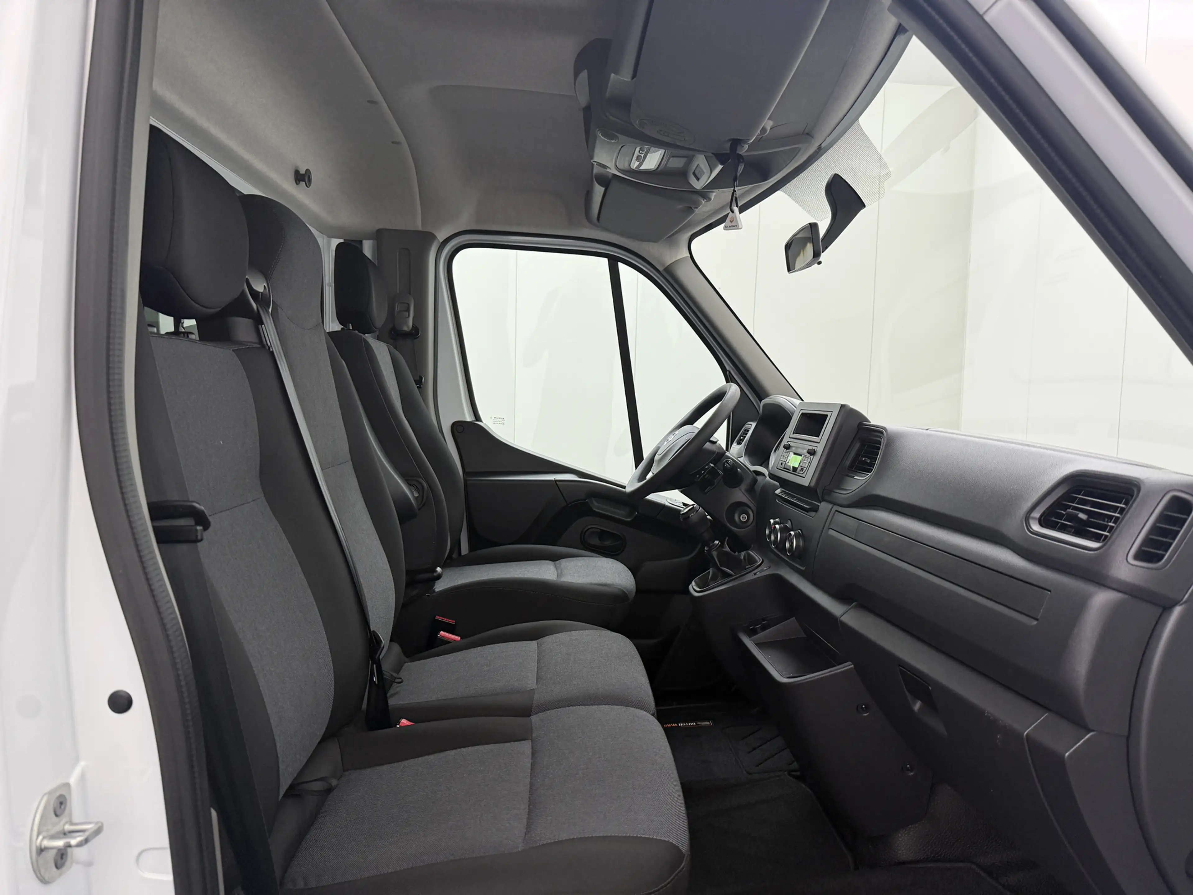 Nissan Interstar 2.3DCI 165PK Dubbellucht Bakwagen+Laadklep | Daksp — photo 23