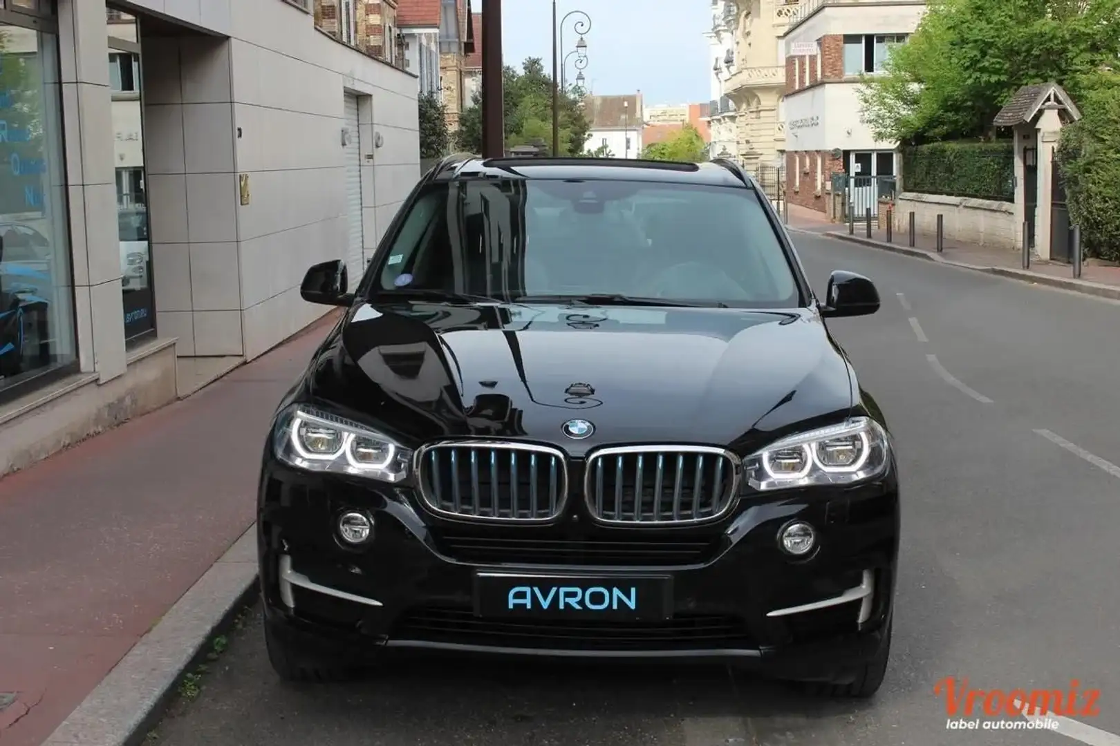 BMW X5 (F15) XDRIVE40E 313 LOUNGE PLUS BVA8 Toit ouvrant Entretien complet 1er main Noir - 2