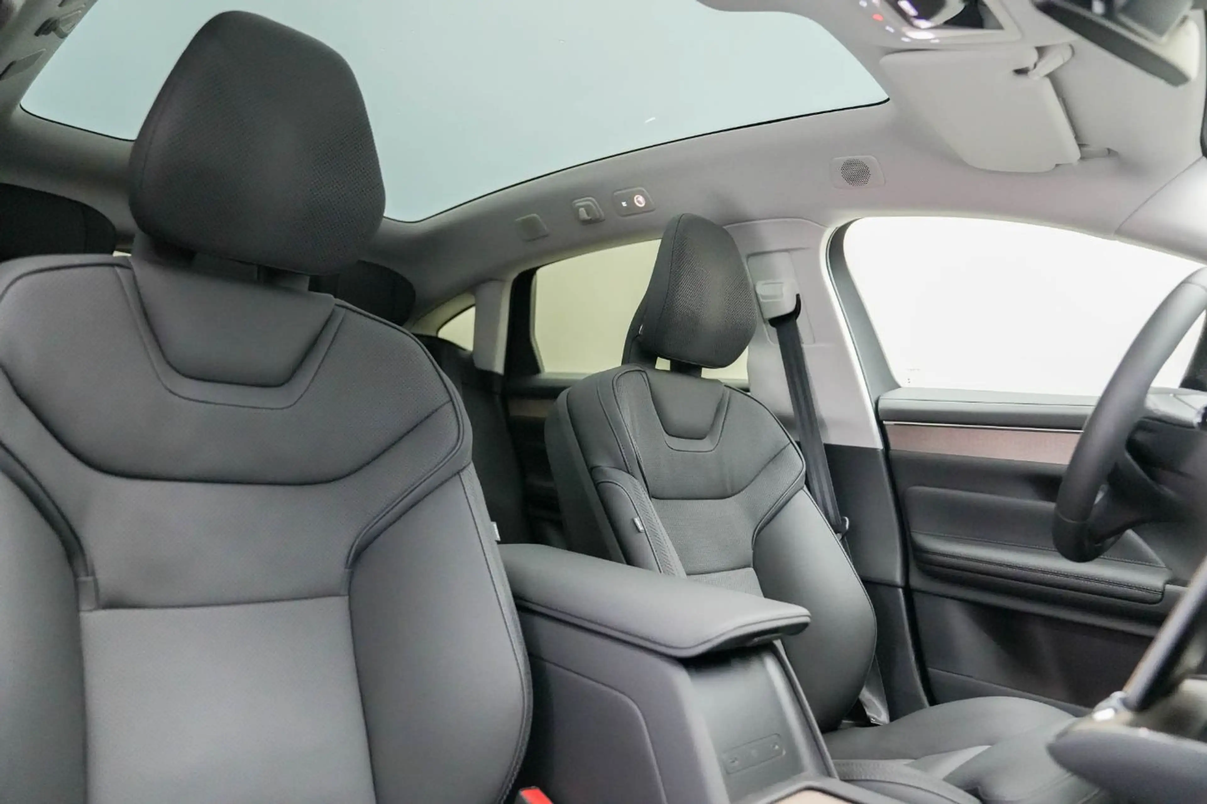 Volvo ES90 Ultra, Single Motor Extended Range, Vollelektrisch — photo 9