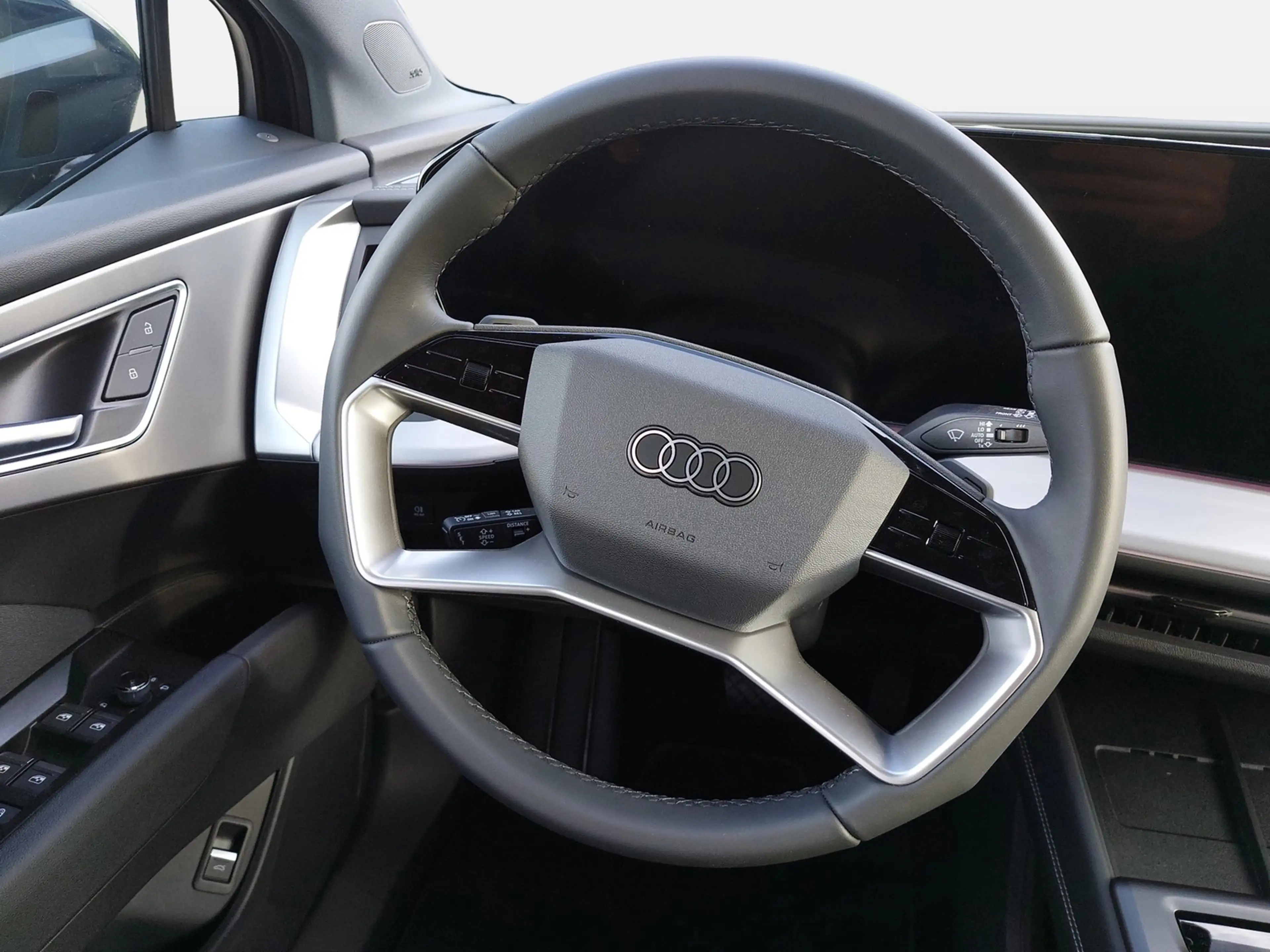 Audi Q4 e-tron performance 210 kW AHK Shzg StHz — photo 12