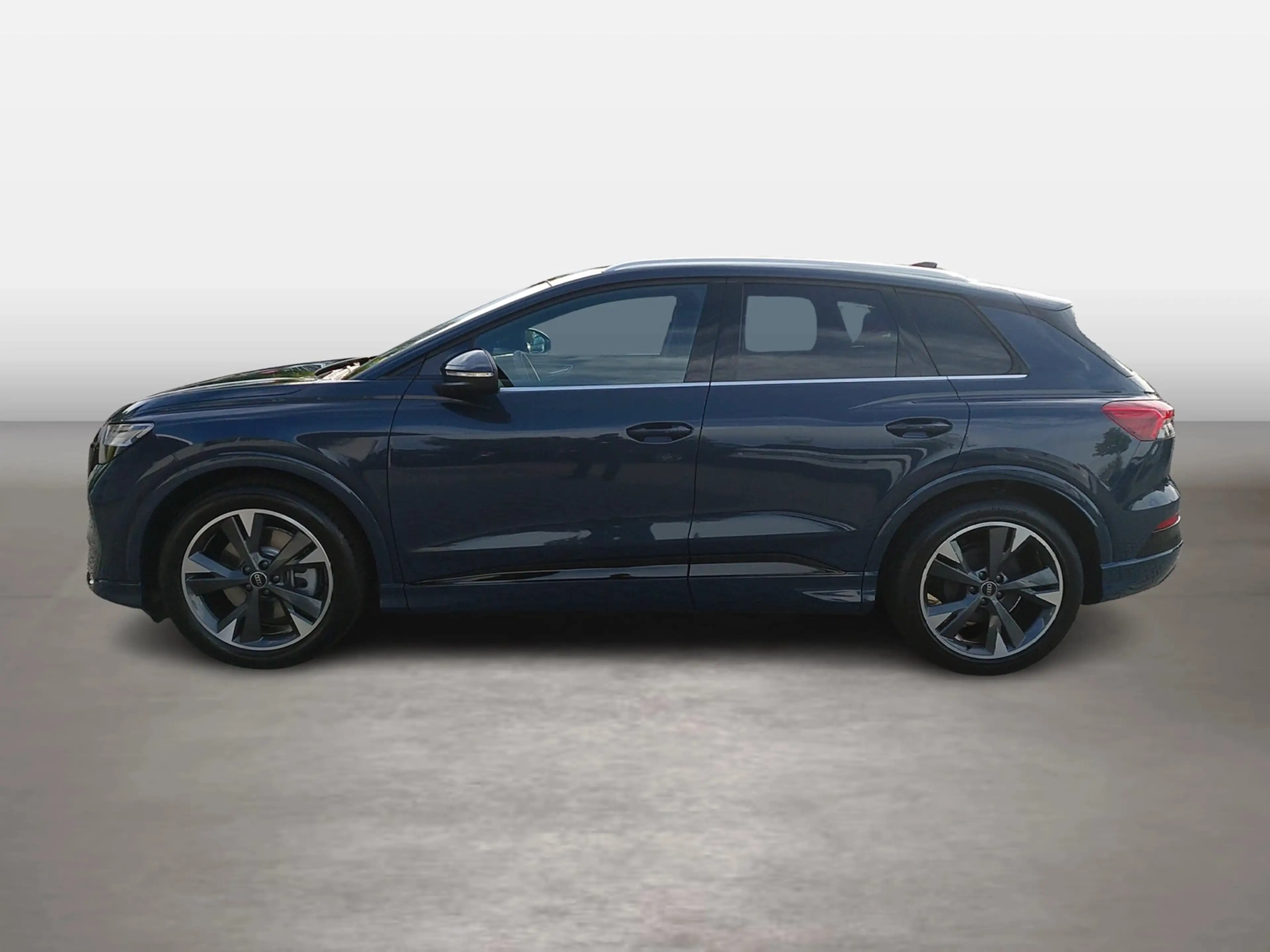 Audi Q4 e-tron performance 210 kW AHK Shzg StHz — photo 2