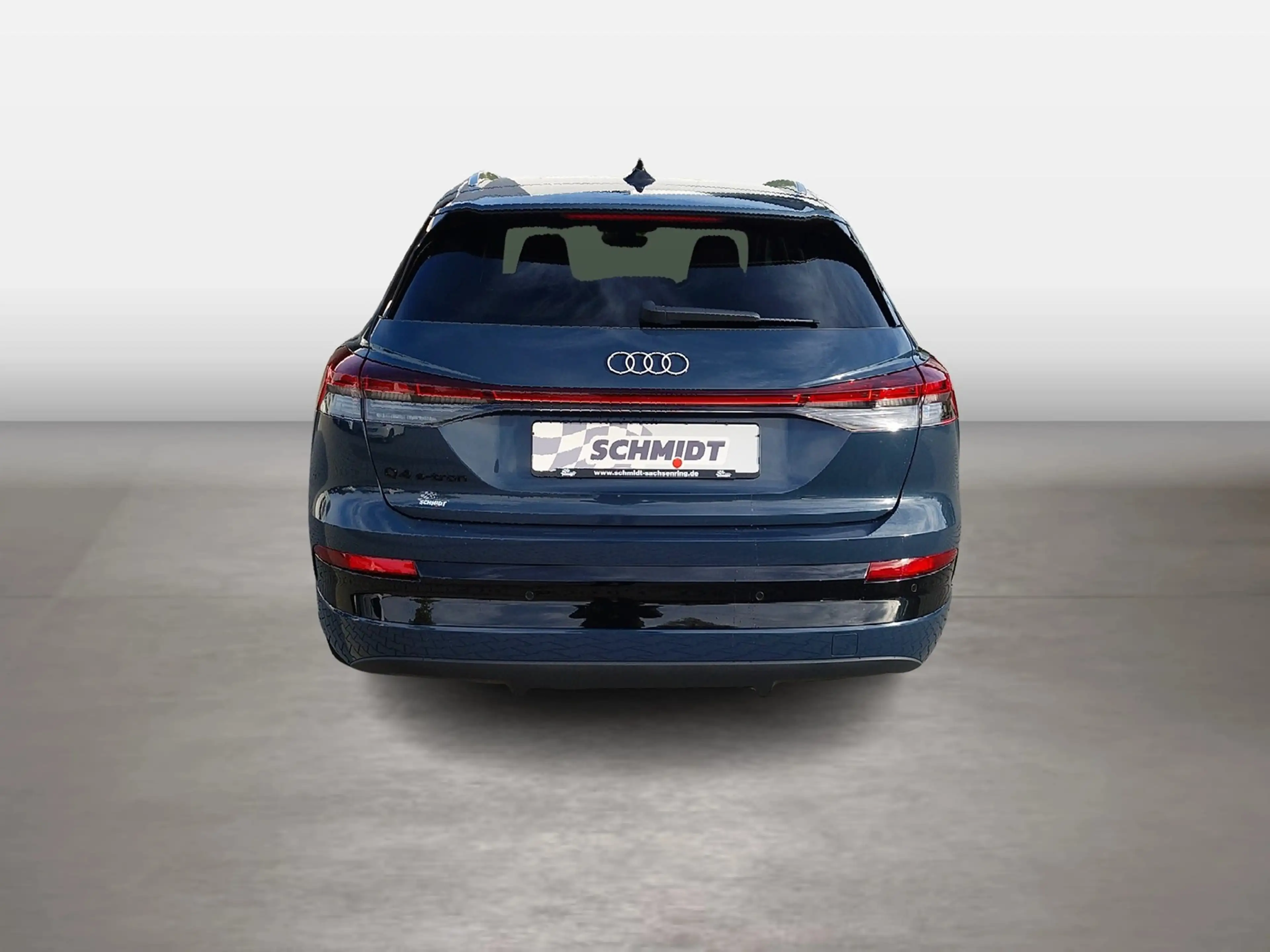 Audi Q4 e-tron performance 210 kW AHK Shzg StHz — photo 4