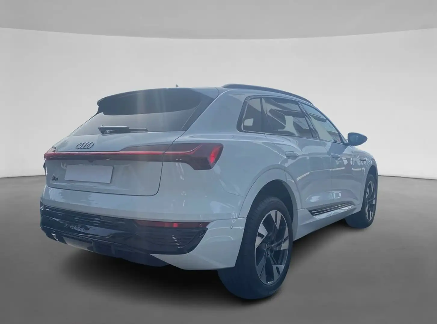 Audi Q8 e-tron 55 1st Edition S line 300 kW (408 CV) quattro Blanc - 2