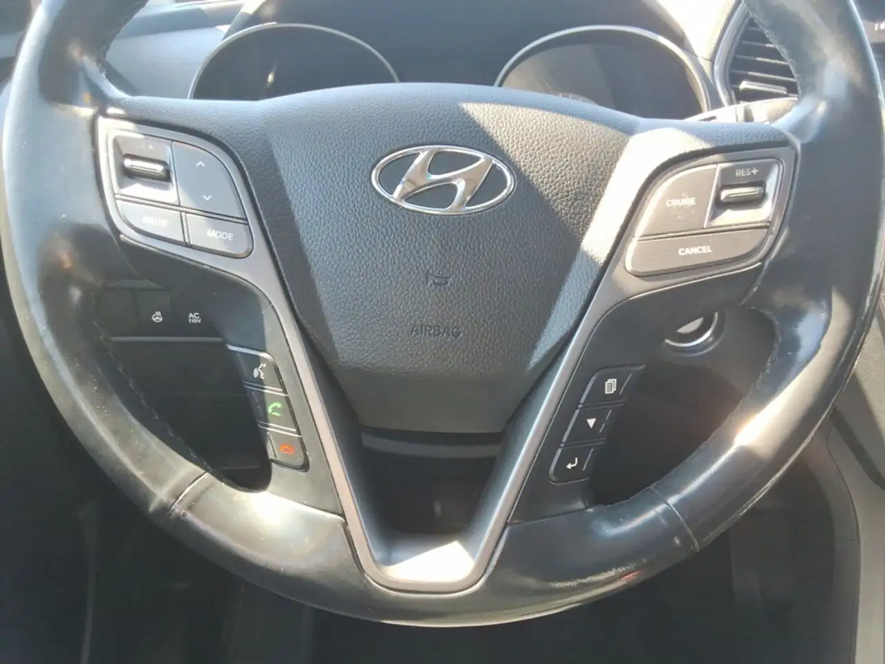 Hyundai SANTA FE снимка Hyundai SANTA FE