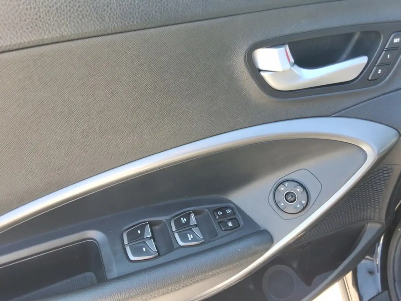 Hyundai SANTA FE снимка Hyundai SANTA FE